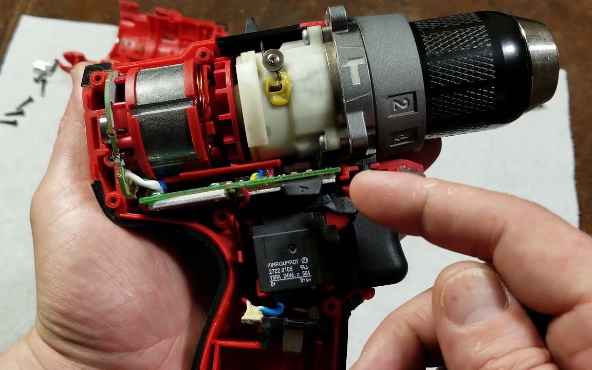 milwaukee米沃奇2504 12v无刷电钻拆解