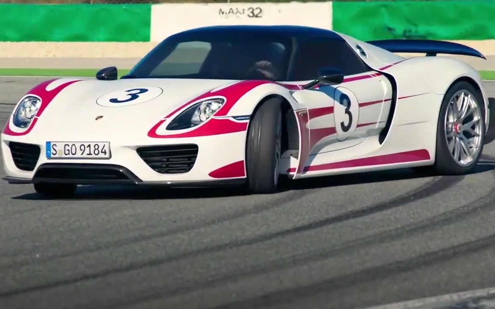 黑白双雄---保时捷 918&迈凯轮 p1