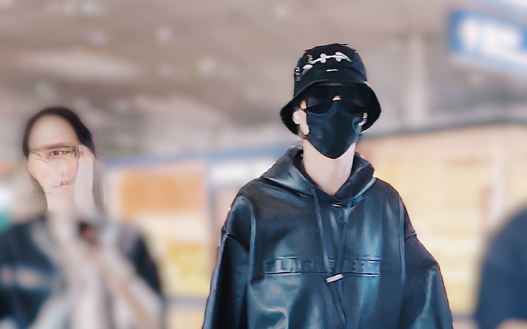 一身黑,有人追【秦霄贤】