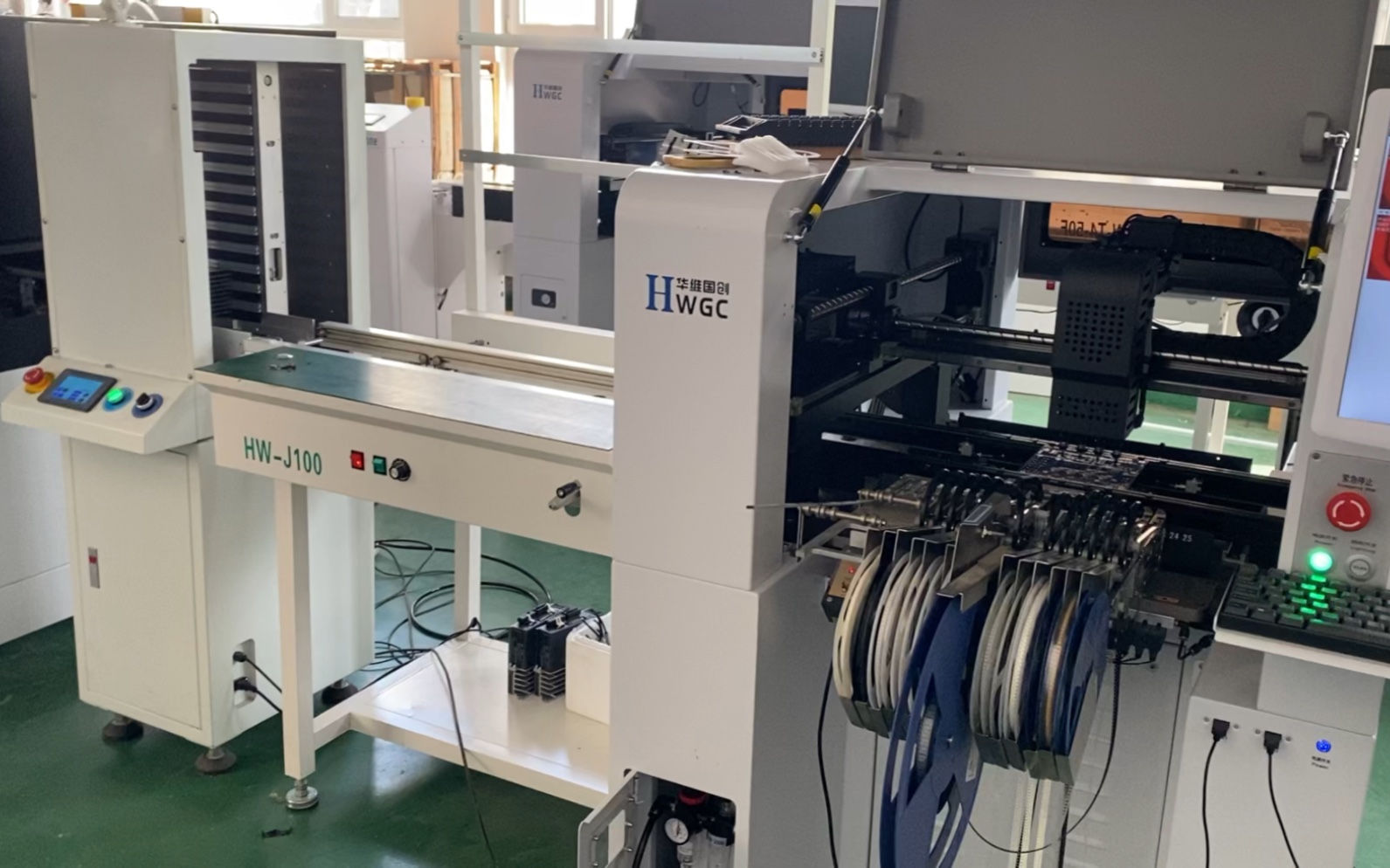 微型上板机小型四头贴片机生产线国产小型smt生产线