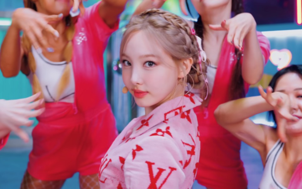 【林娜琏】《pop!》mtv fresh out live官方4k版公开!