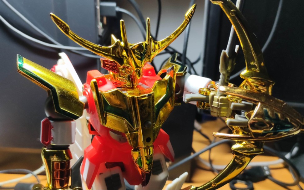 超星神黄金迦楼罗