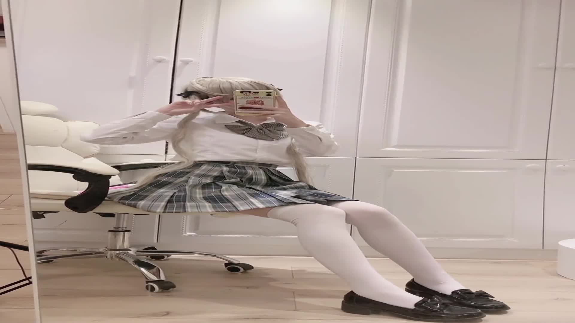 穿追k的一天#jk制服 #漫画身材 #乖巧 #又是深情的一天