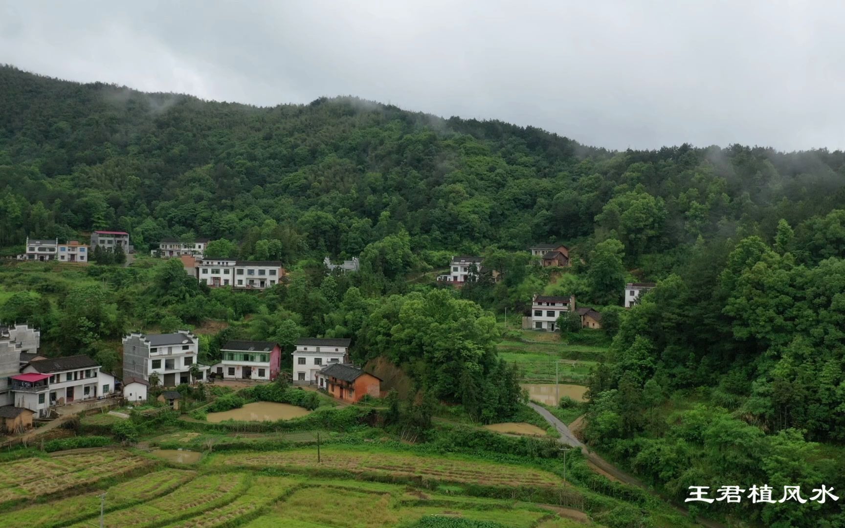 四大名臣曾国藩,真正的发家祖坟风水宝地在这里,王君植风水大师披肝露胆现场点评揭秘哔哩哔哩bilibili