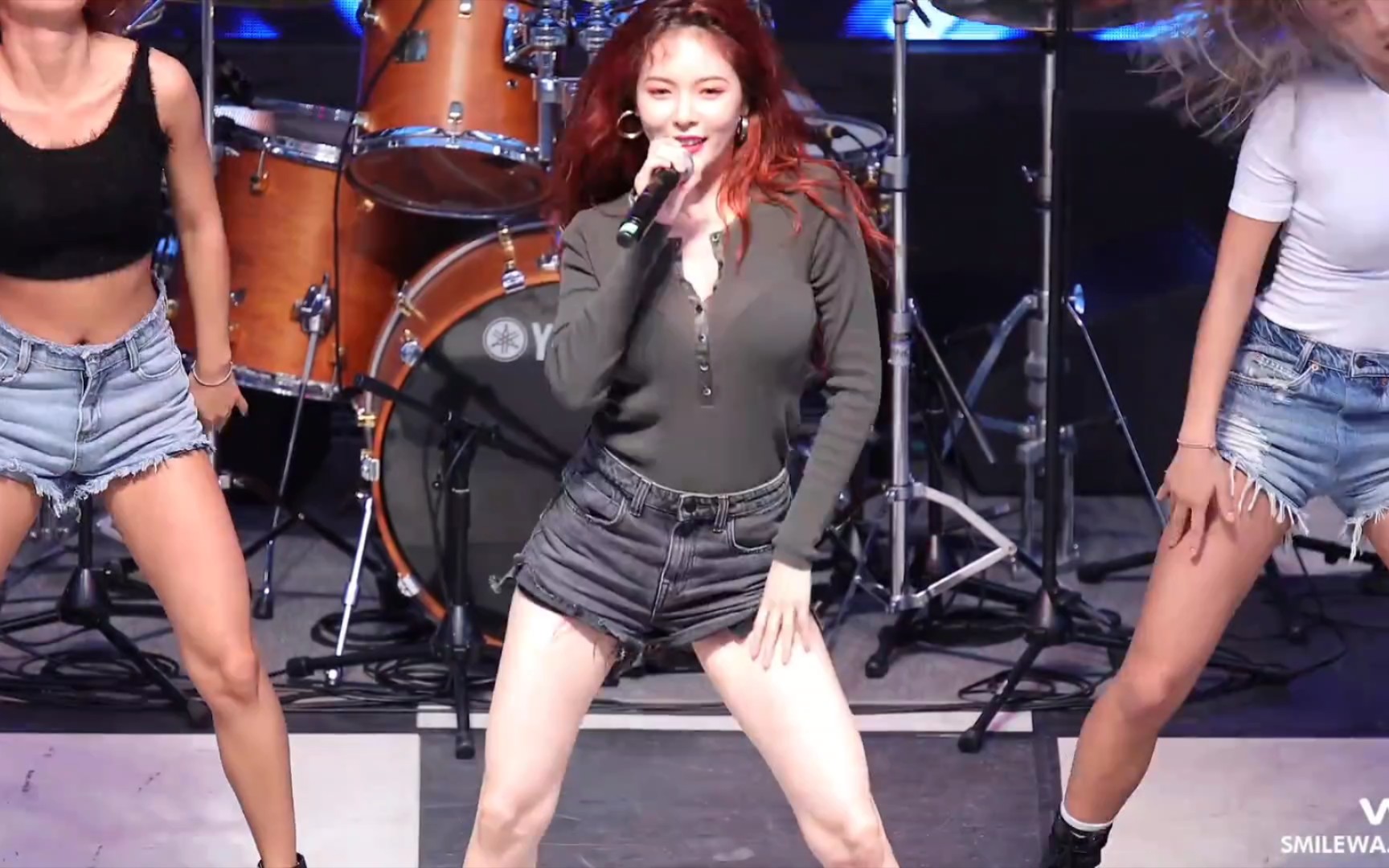 泫雅 1080p 直拍 hows this 热舞