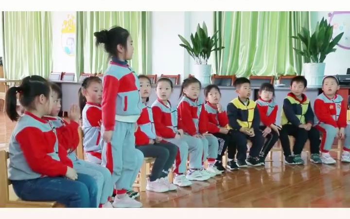 [图]幼儿园公开课｜大班语言《桃树下的小白兔》?幼儿园公开课｜大班语言《桃树下的小白兔》?让小朋友欣赏故事，理解故事内容，感受故事中桃花瓣作信，桃花瓣变为多种有用