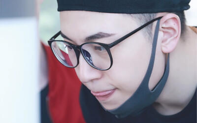 【王九龙】 你笑得好甜