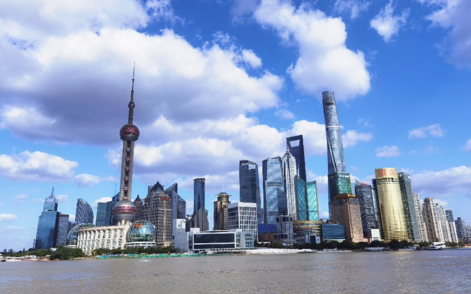 2020年国庆期间的上海外滩 / 有被震撼到的夜晚灯光秀 /  棉花糖云朵