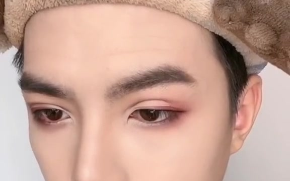 比较容易的中国风戏曲妆容教程  花西子剑网3雕花口红  花西子