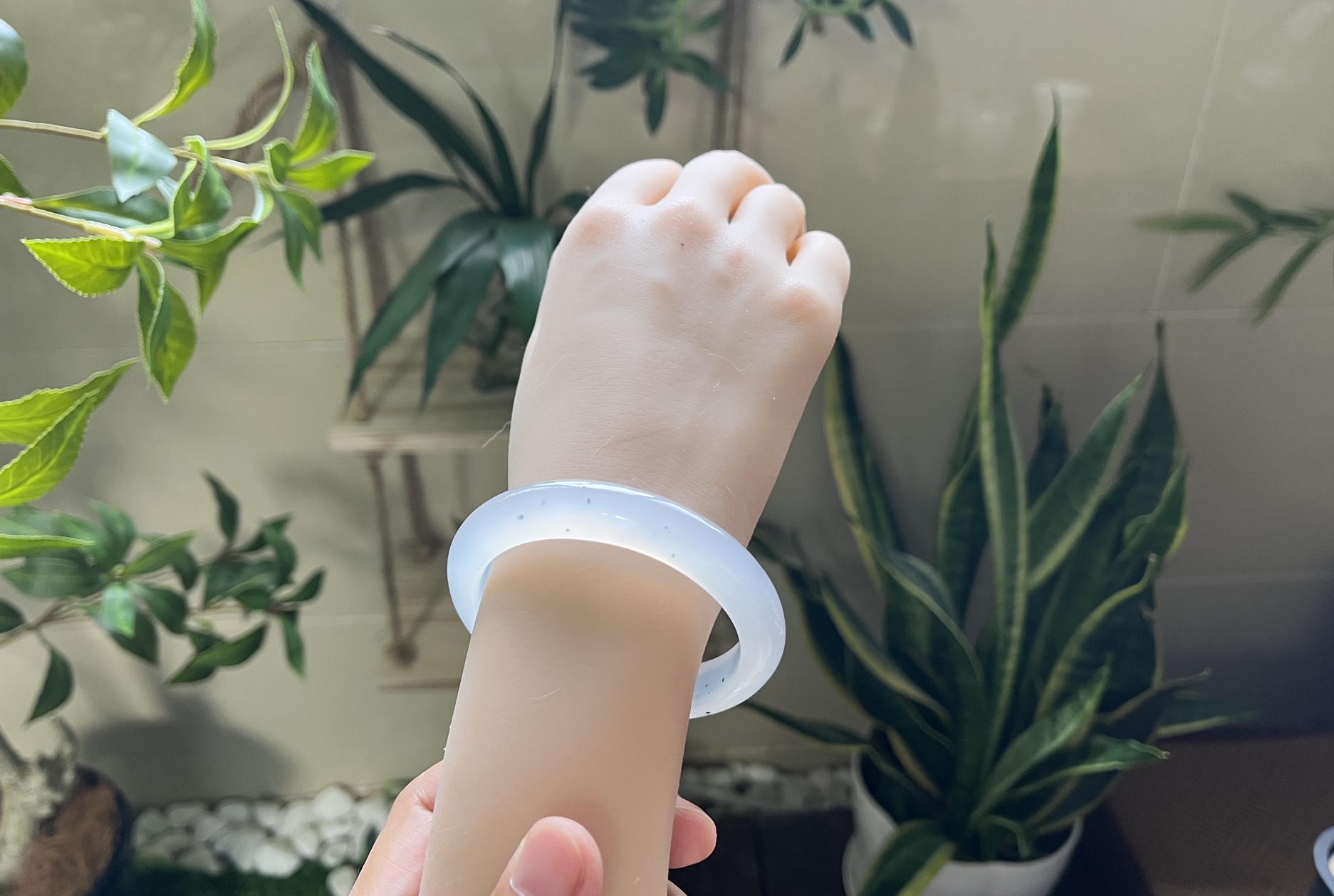 56圈口白冰满天星来喽～纯天然玛瑙手镯 马料原矿玉髓 意境镯 首饰