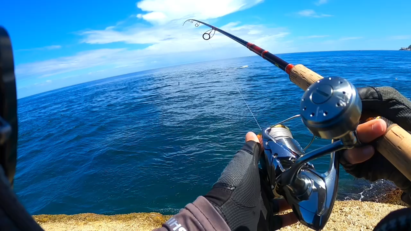 路亚第一视角:这就是所有钓鱼人最快乐,最得瑟的时候啦!