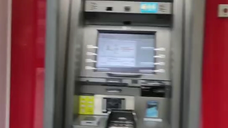 海南旅行露营第二晚,听说有蛇吓得跑银行ATM机旁,睡了个安稳觉.哔哩哔哩bilibili