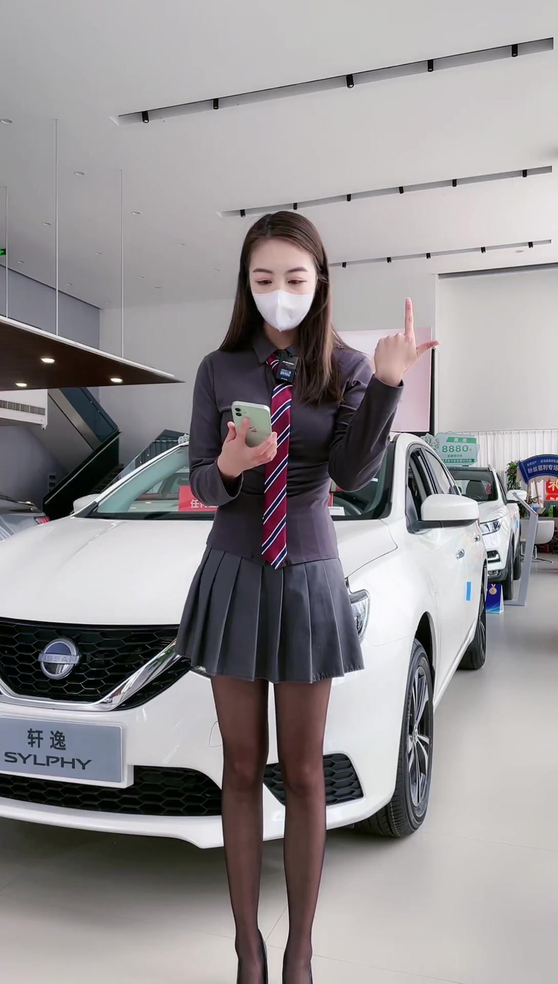 蓝光_抖音_驻马店纬四路东风日产4s店_你想看什么_20230326092444