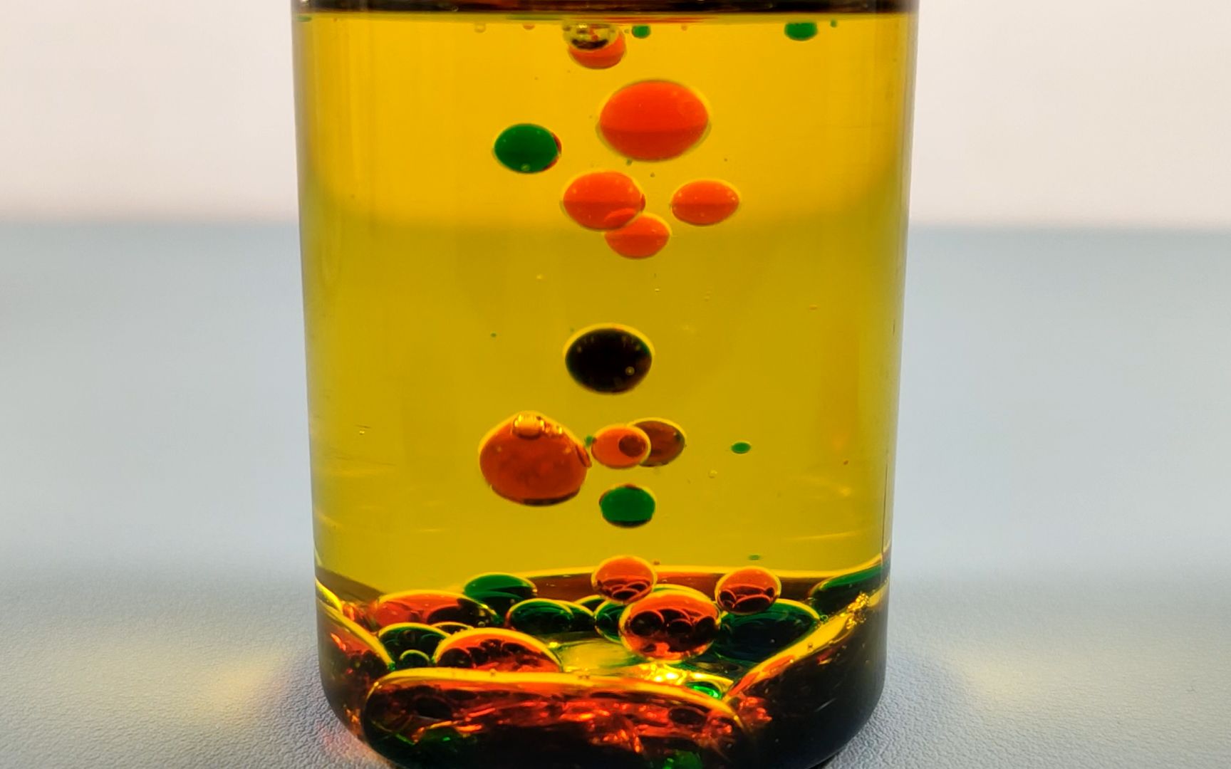 儿童物理化学小实验之七彩珍珠雨