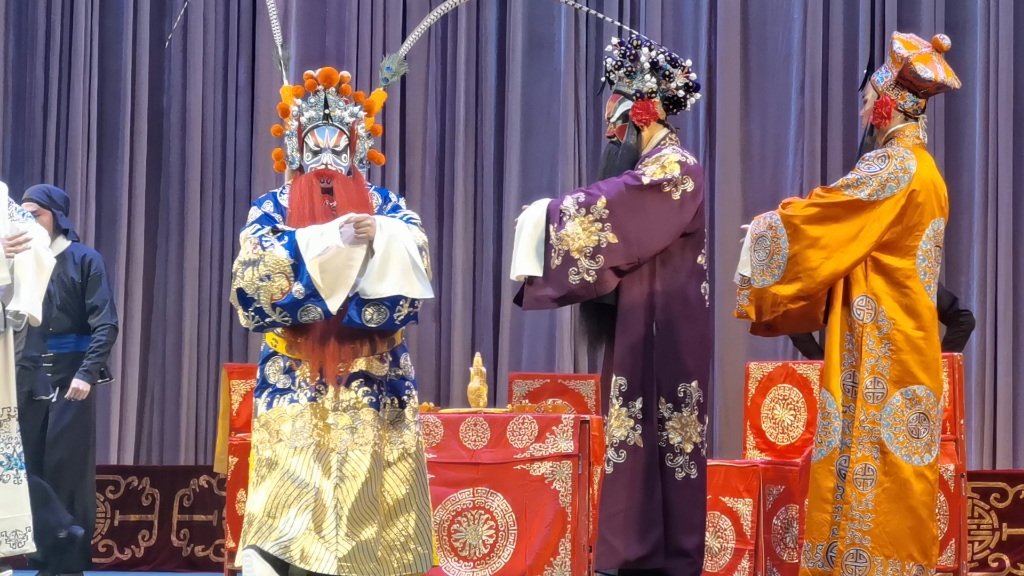 京剧《坐寨盗马》谭笑