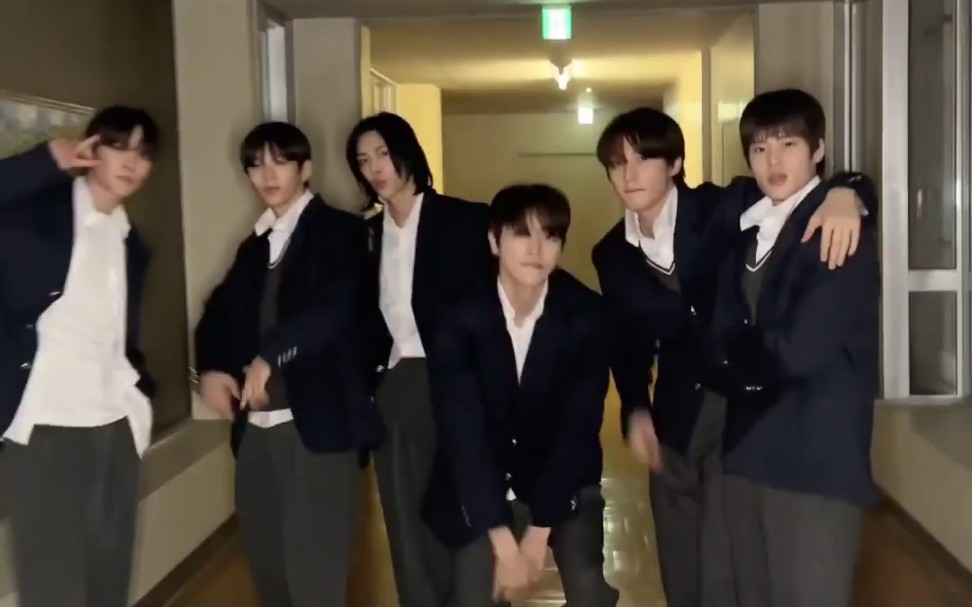 riize《exo - 咆哮》校服cha