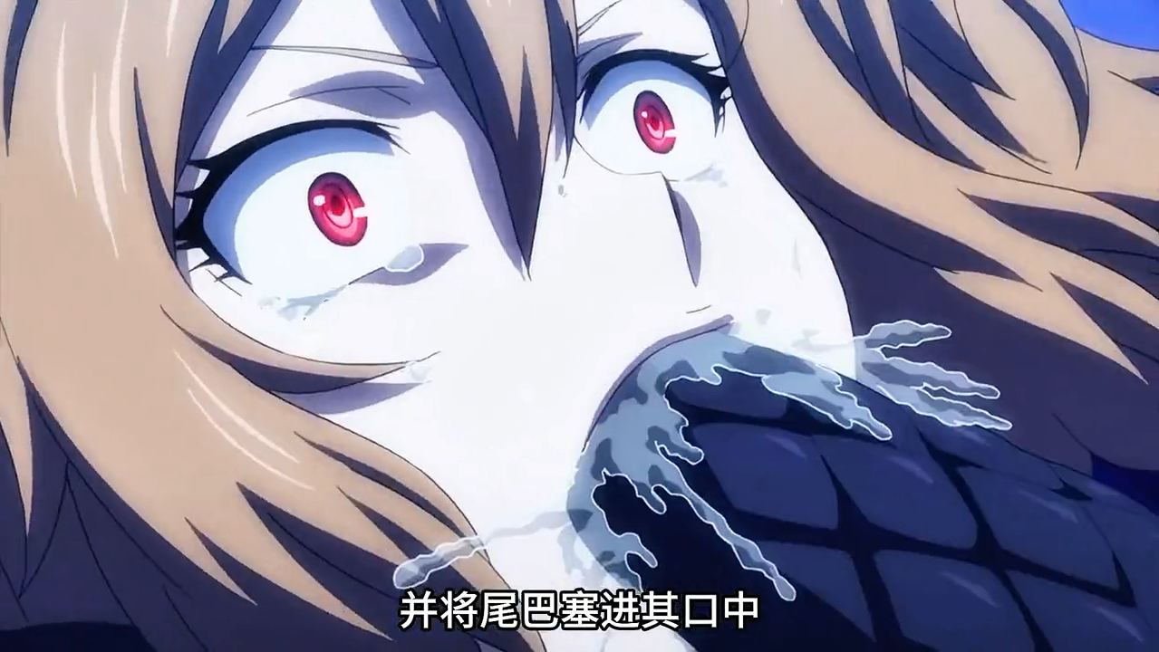 女孩意外被蟒蛇缠住,并将尾巴塞进其口中