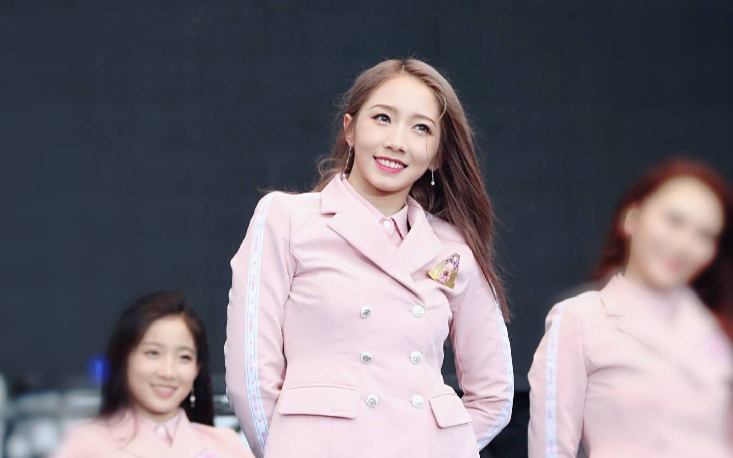 【孟美岐】 撑腰组 创造101主题曲 oppo红蓝音乐节