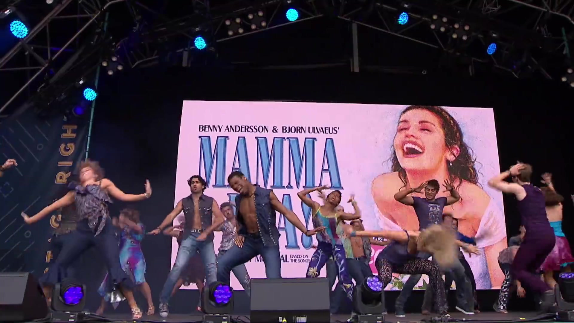 [图]West End LIVE 2019 | Mamma Mia performance 妈妈咪呀