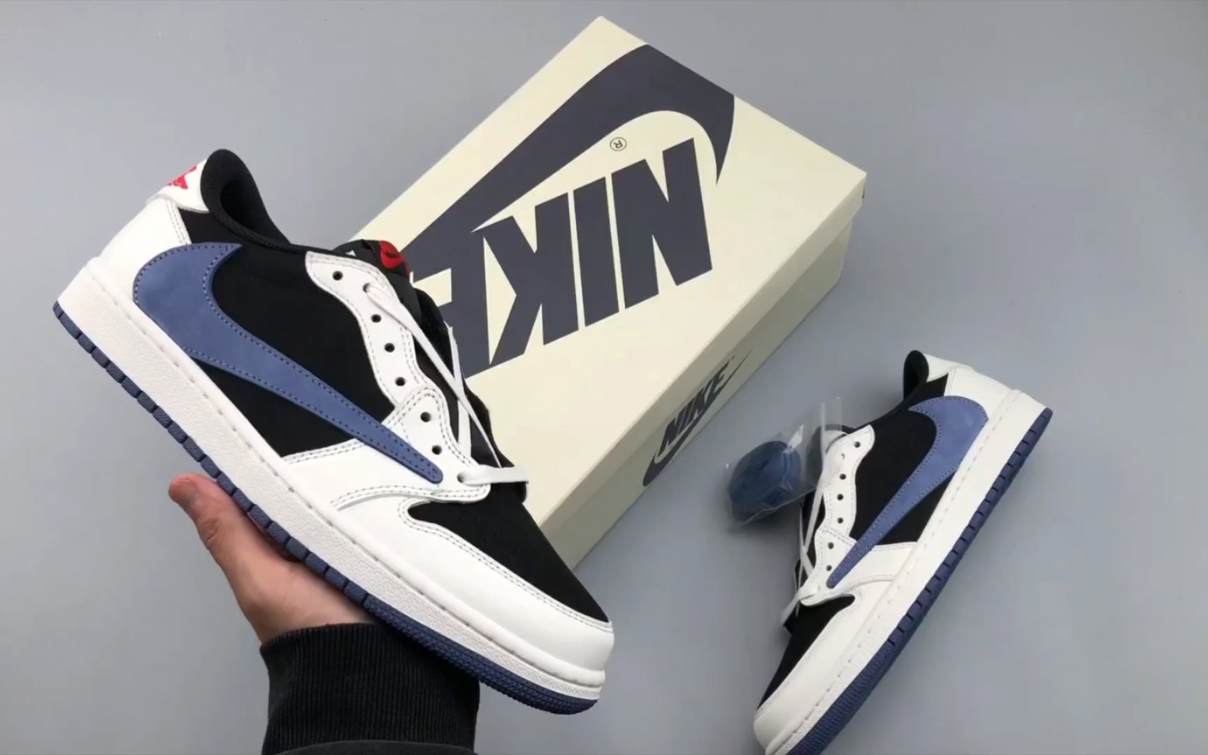 fragment design x travis scott x nike air jordan 1 low og sp aj1
