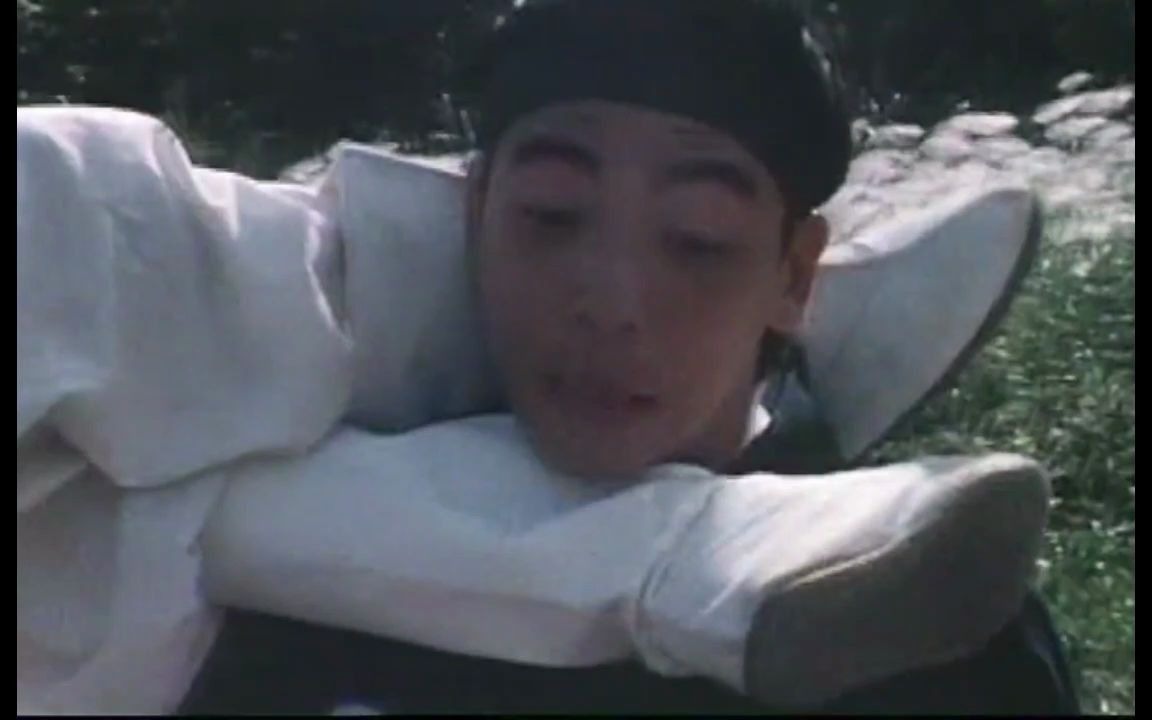 白靴女侠之冰川天女1你想被白靴夹吗