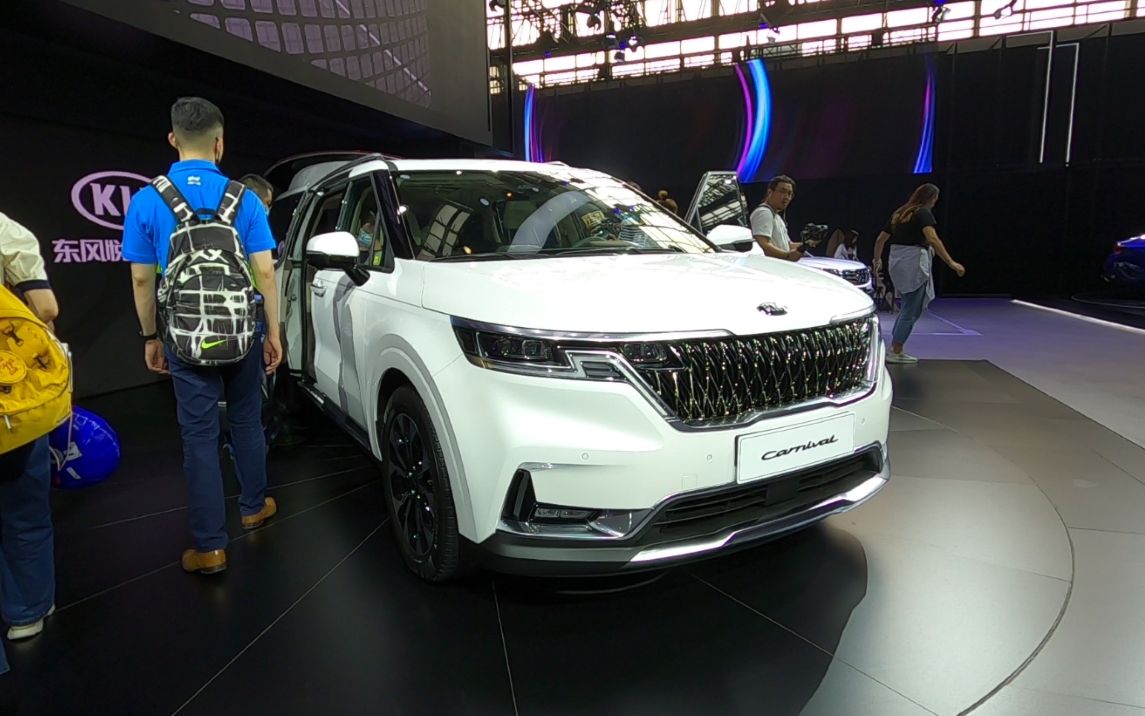 2021款起亚嘉华车展实拍,看到外观内饰后,我忘记了本田奥德赛