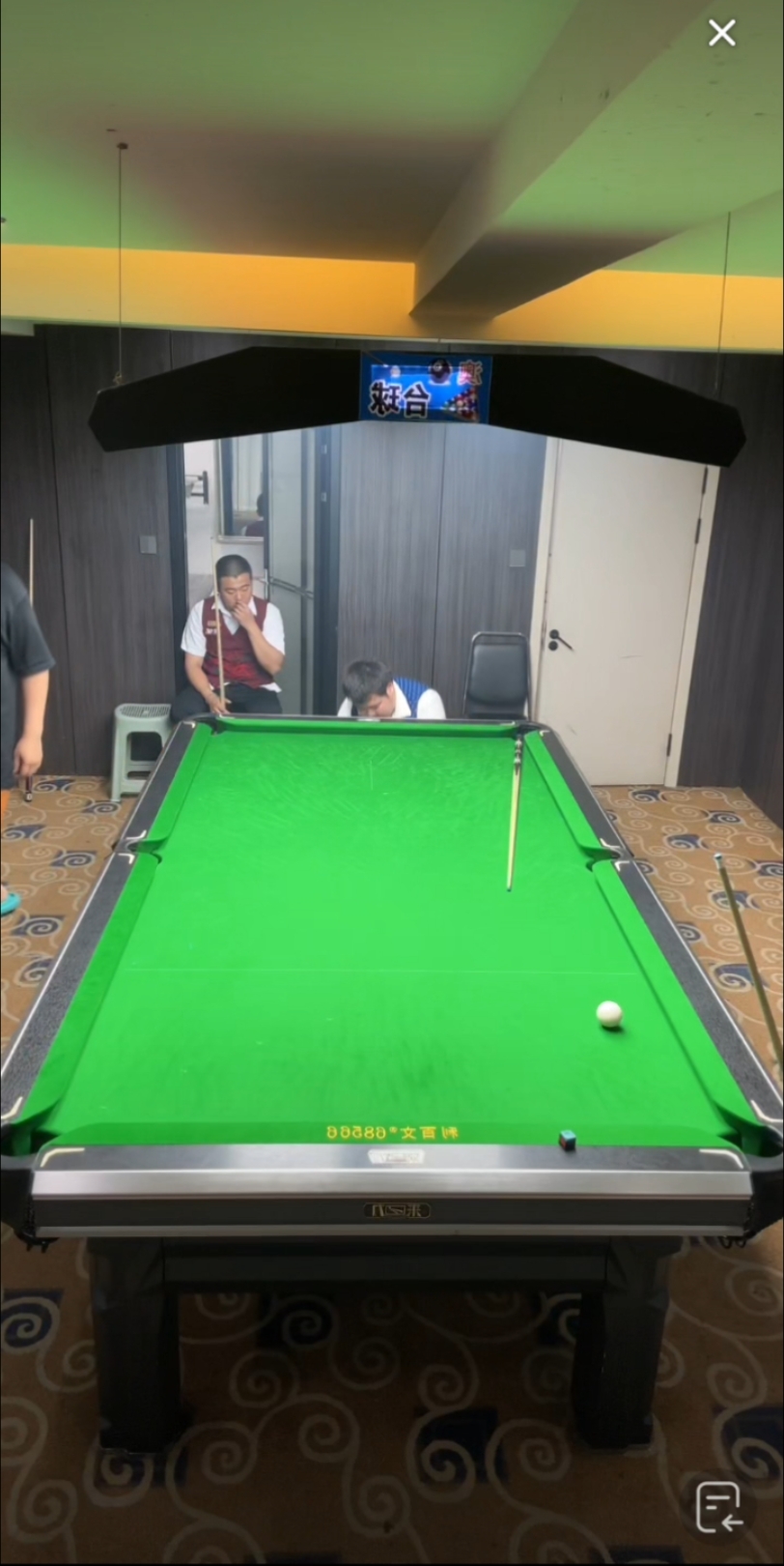 花枪王佟璐vs奥超兄弟 进了20多个球都没清台
