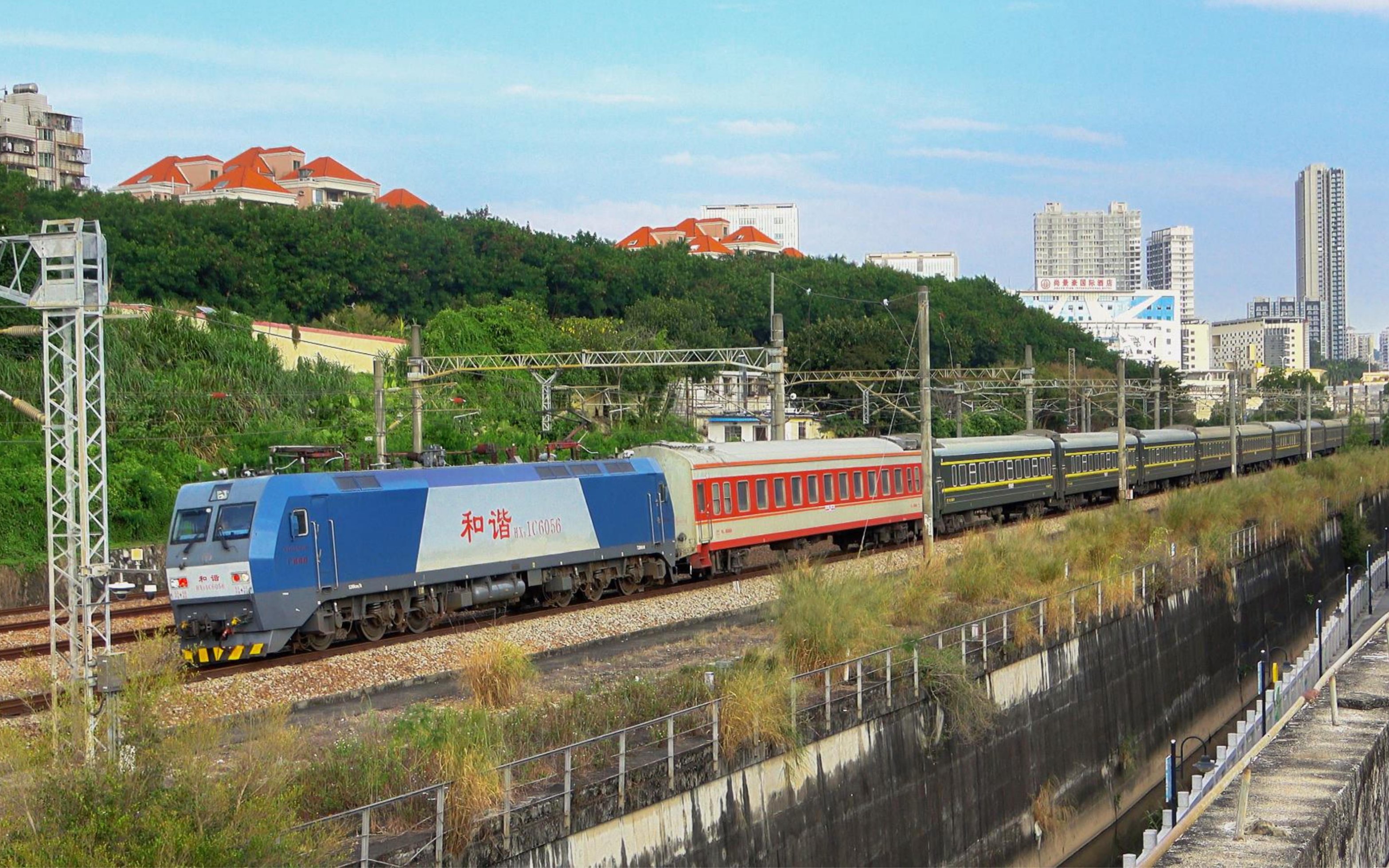 交通强国铁路先行 #铁路摄影 #楼顶摄影#y733衡阳-深圳东#yw18型客车