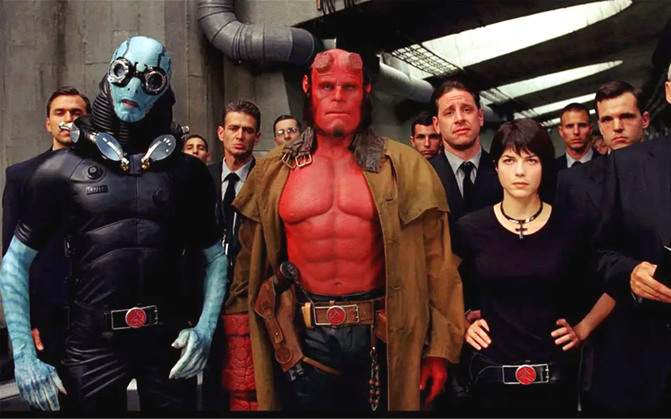 会武术的邪恶精灵欲统治人类,地狱男爵带队绝地反击!《地狱男爵2》