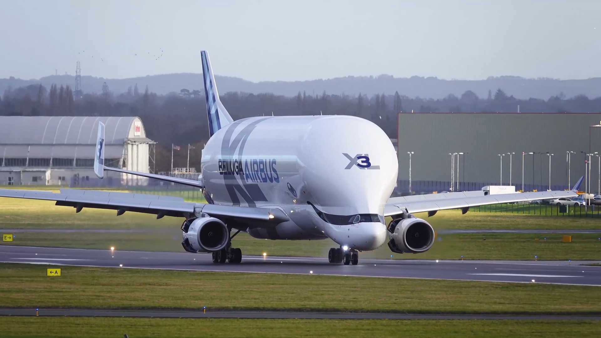 空客a330-600st 超级大白鲸6015