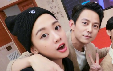 【何鬼】《短发》何炅x吴映洁(治愈系的大叔x蠢萌萝莉)【补档】_哔哩