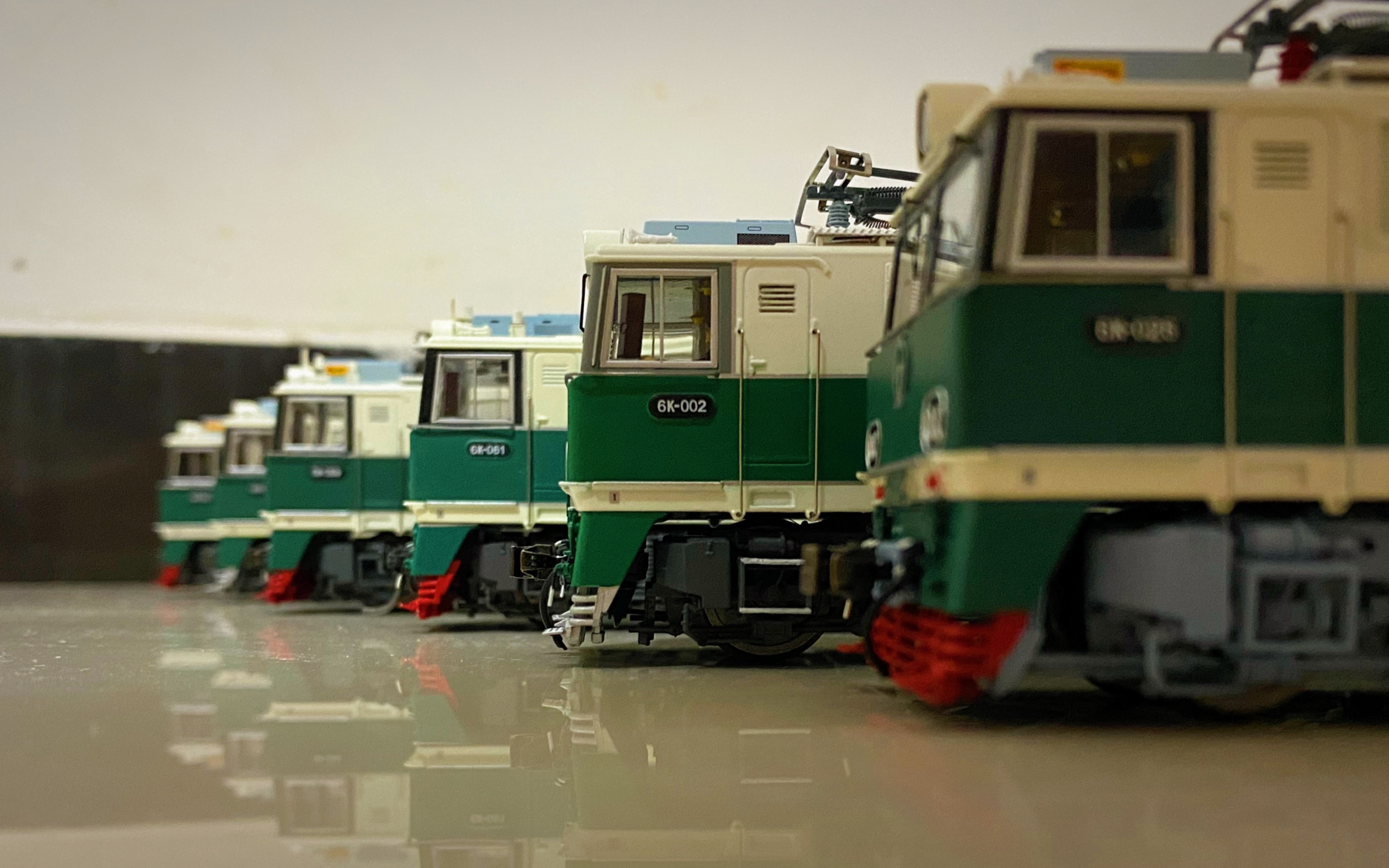 火车模型长鸣6k电力机车数码音效演示