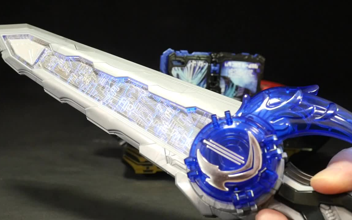 持续转载中假面骑士saberdxdx水势流水剑狮子战记骑士书