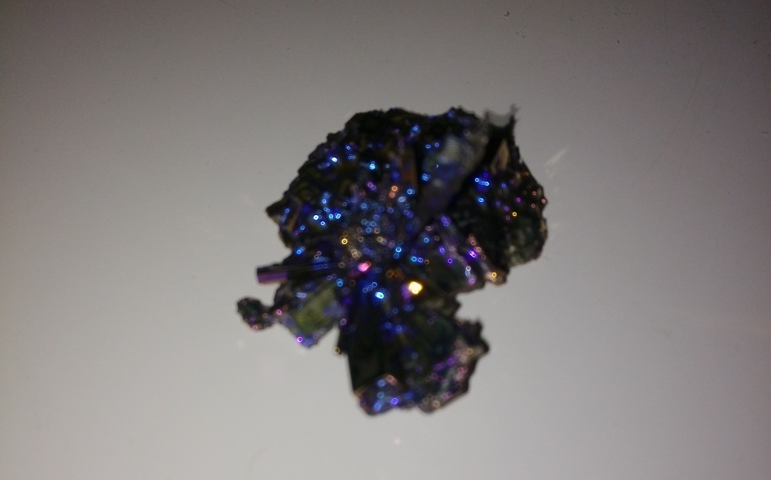 白林家庭日常瞎鼓捣铋晶体制作不溶于水的沙子