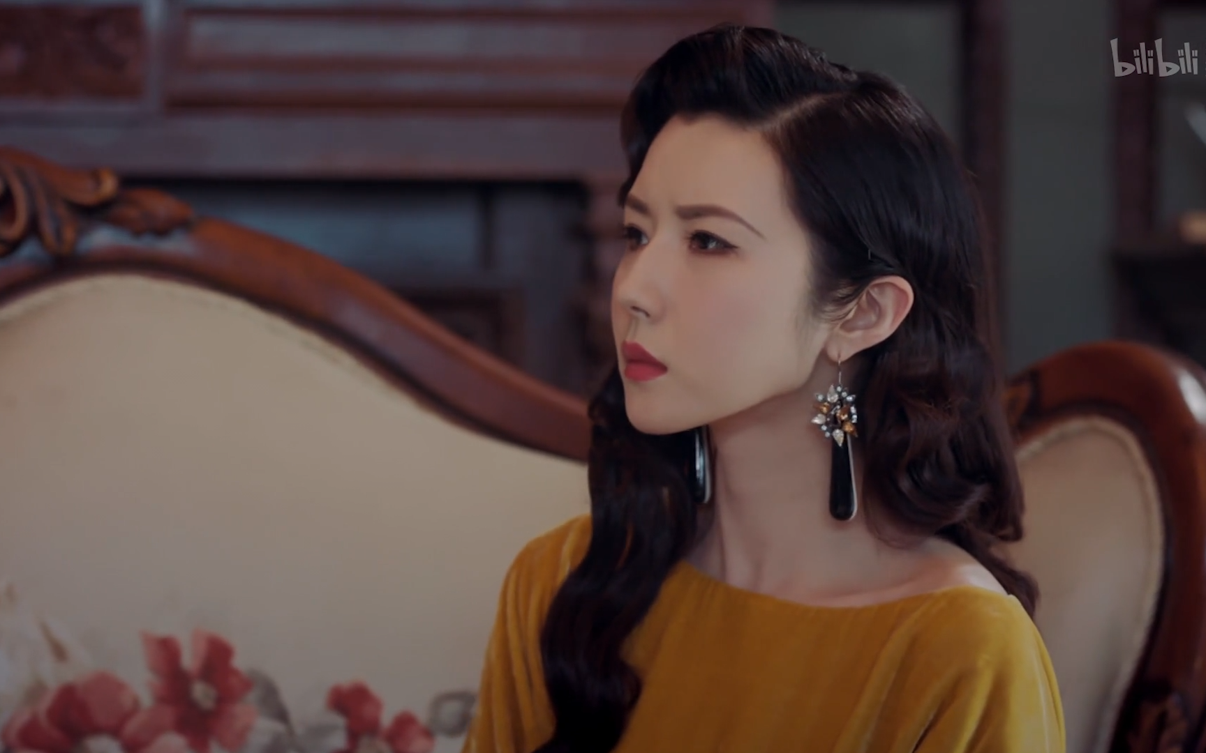 双镜发生什么事了?-电视剧-全集-高清独家在线观看-bilibili-哔哩哔哩