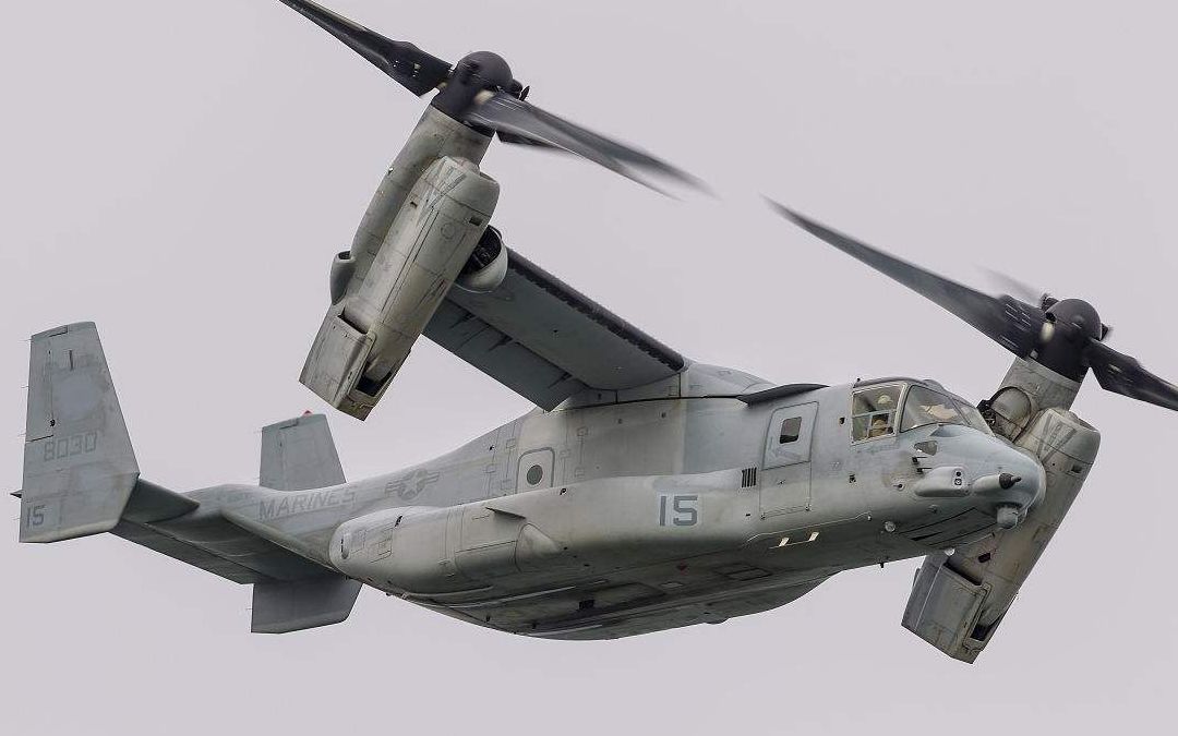 美国v-22鱼鹰垂直起降旋翼机,看着挺酷