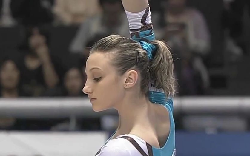 【2011年世锦赛】女子体操 波尔加拉斯/ana porgras 自由操 纯音乐