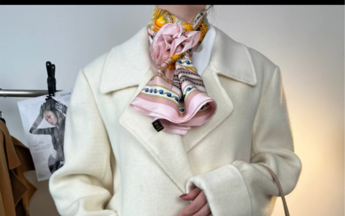 万千家人留言的玫瑰花结丝巾,一秒钟学会