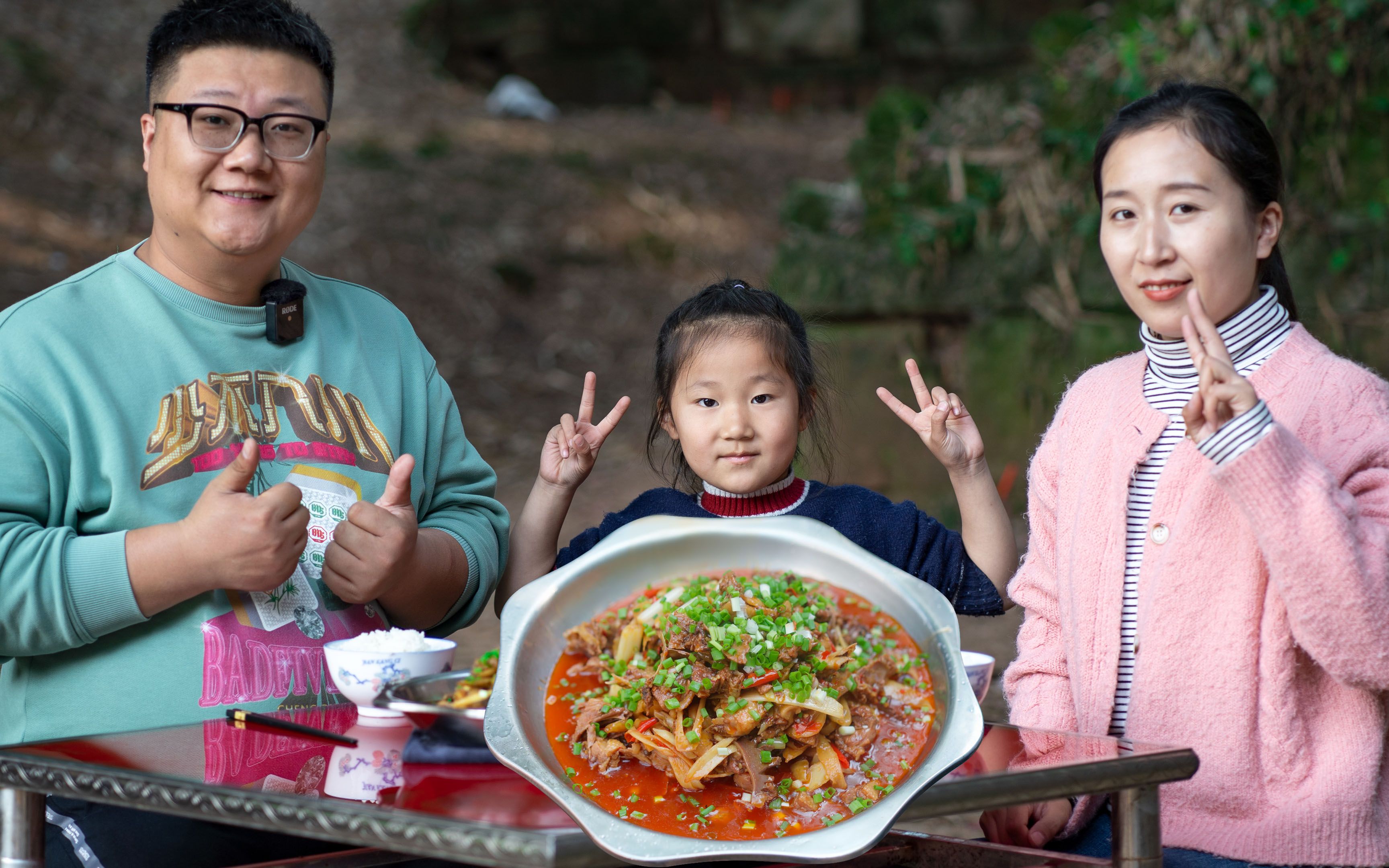 阿米买只土鸭,1斤仔姜,做一份“啤酒鸭”香辣入味,很有滋味哔哩哔哩bilibili