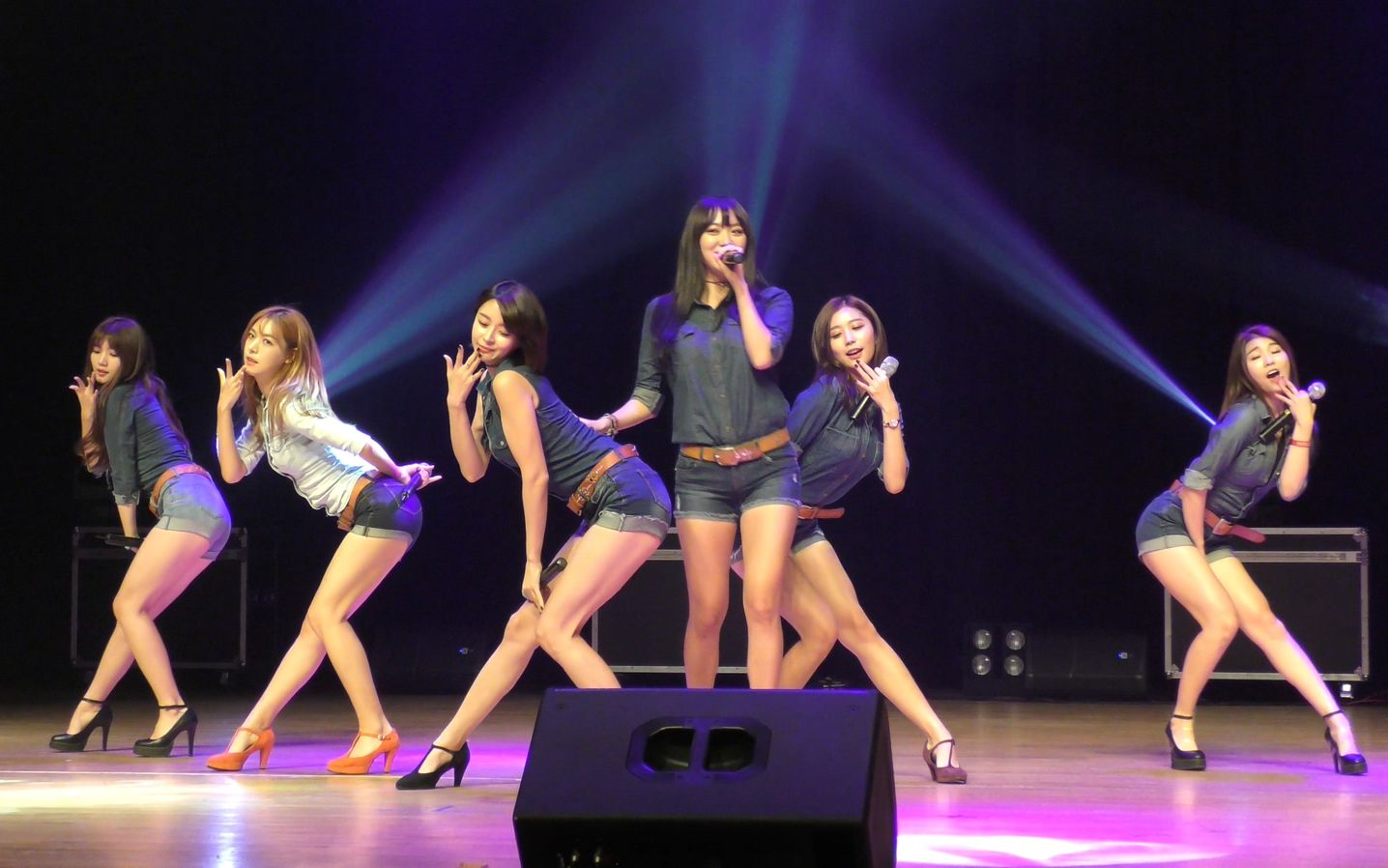 (就喜欢全屏布满 肉肉的腿)hellovenus 女团 全场演