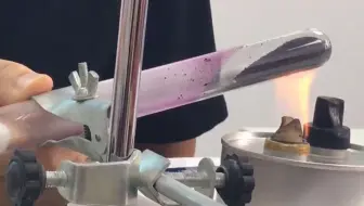 初中实验 带火星的木条在氧气中复燃硫粉铁丝在氧气中燃烧 九上2 2 4 哔哩哔哩 Bilibili