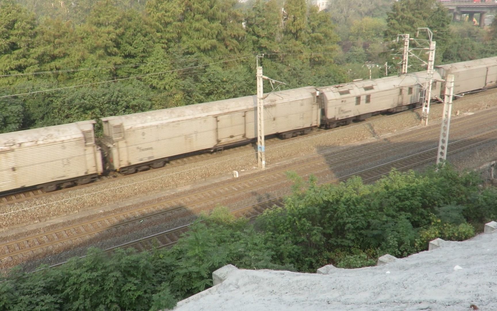 【铁路】这是一组看上去比较正常的保温车