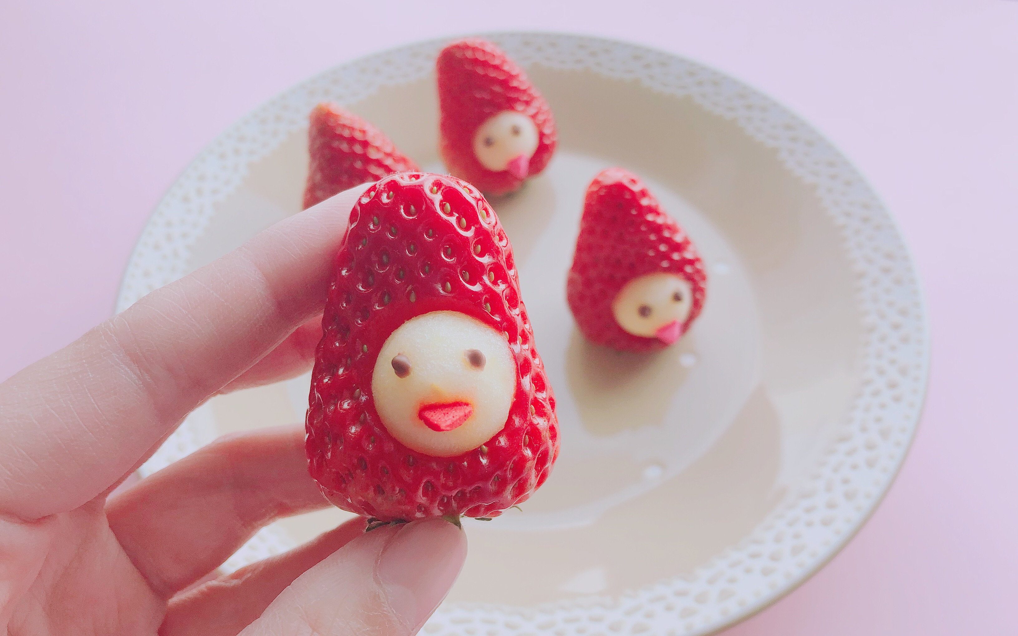 满满【少女心爆棚的下午茶水果甜点】～草莓娃娃