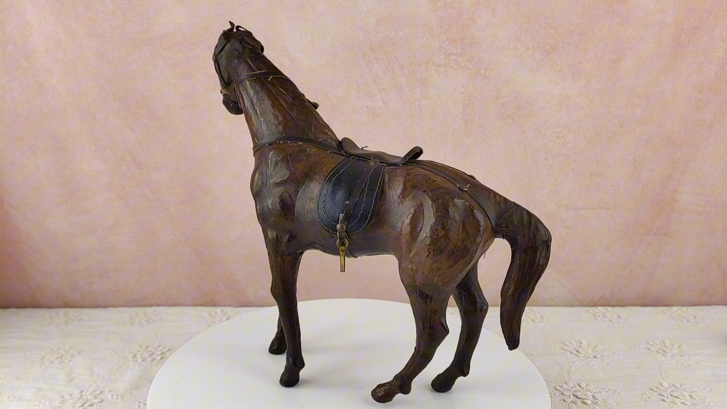 英国手工制作皮质制马中古装饰摆件