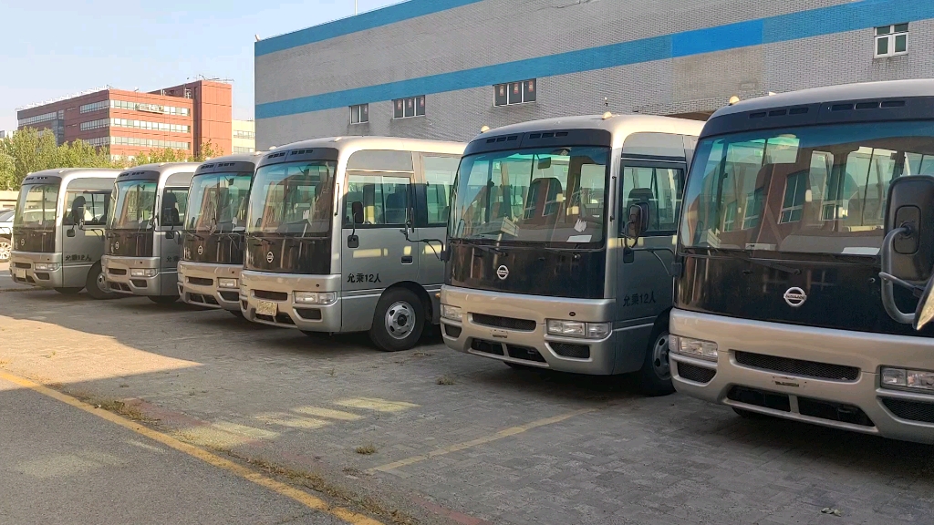 纯进口轻客日产碧莲港口独家代理冰点价抄底价详解