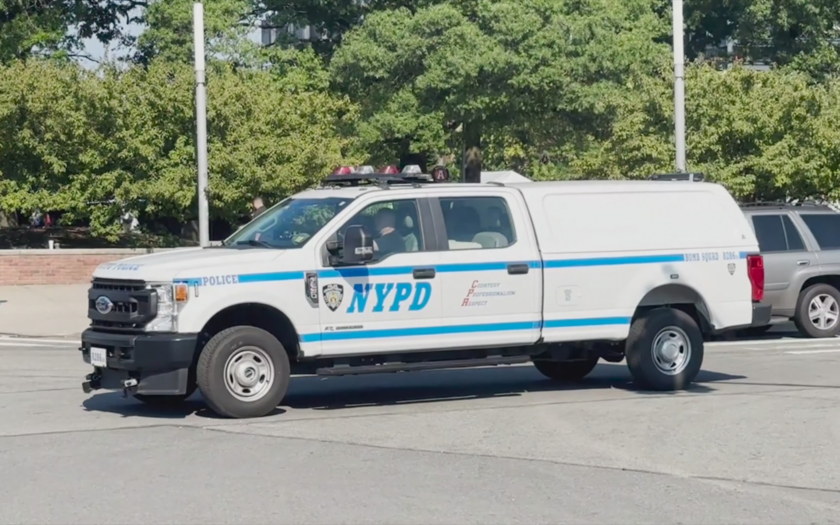 【nypd】纽约警察局拆弹小组 福特2020f