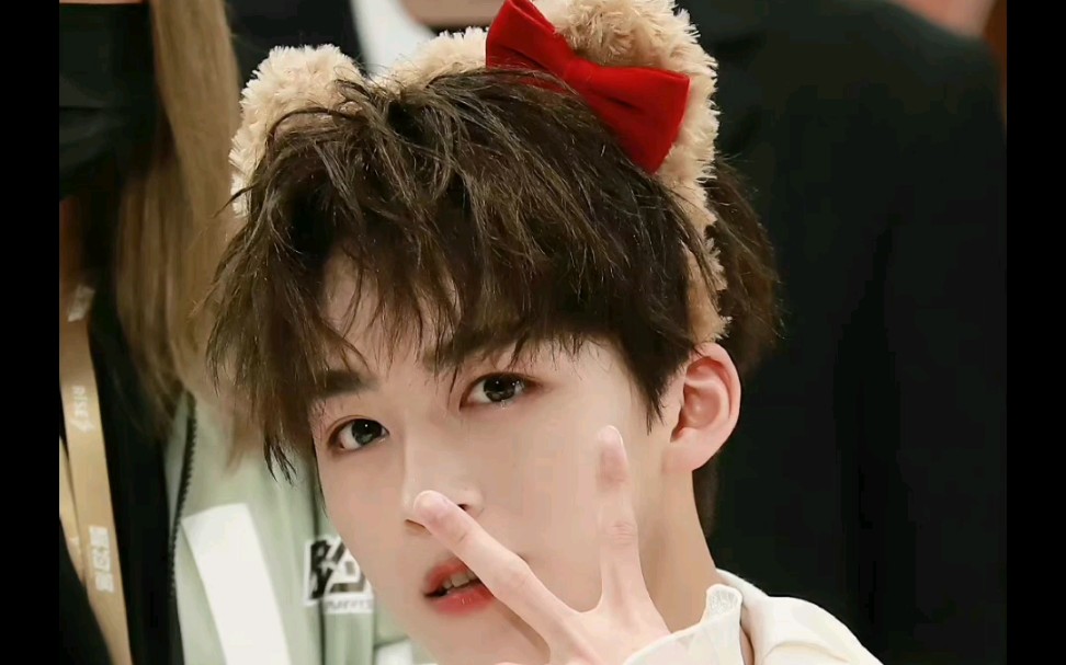 【何洛洛】单纯可爱的何洛洛_哔哩哔哩_bilibili