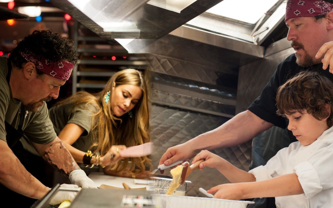 索性带着儿子家人街头卖快餐,竟成了红人《落魄大厨》