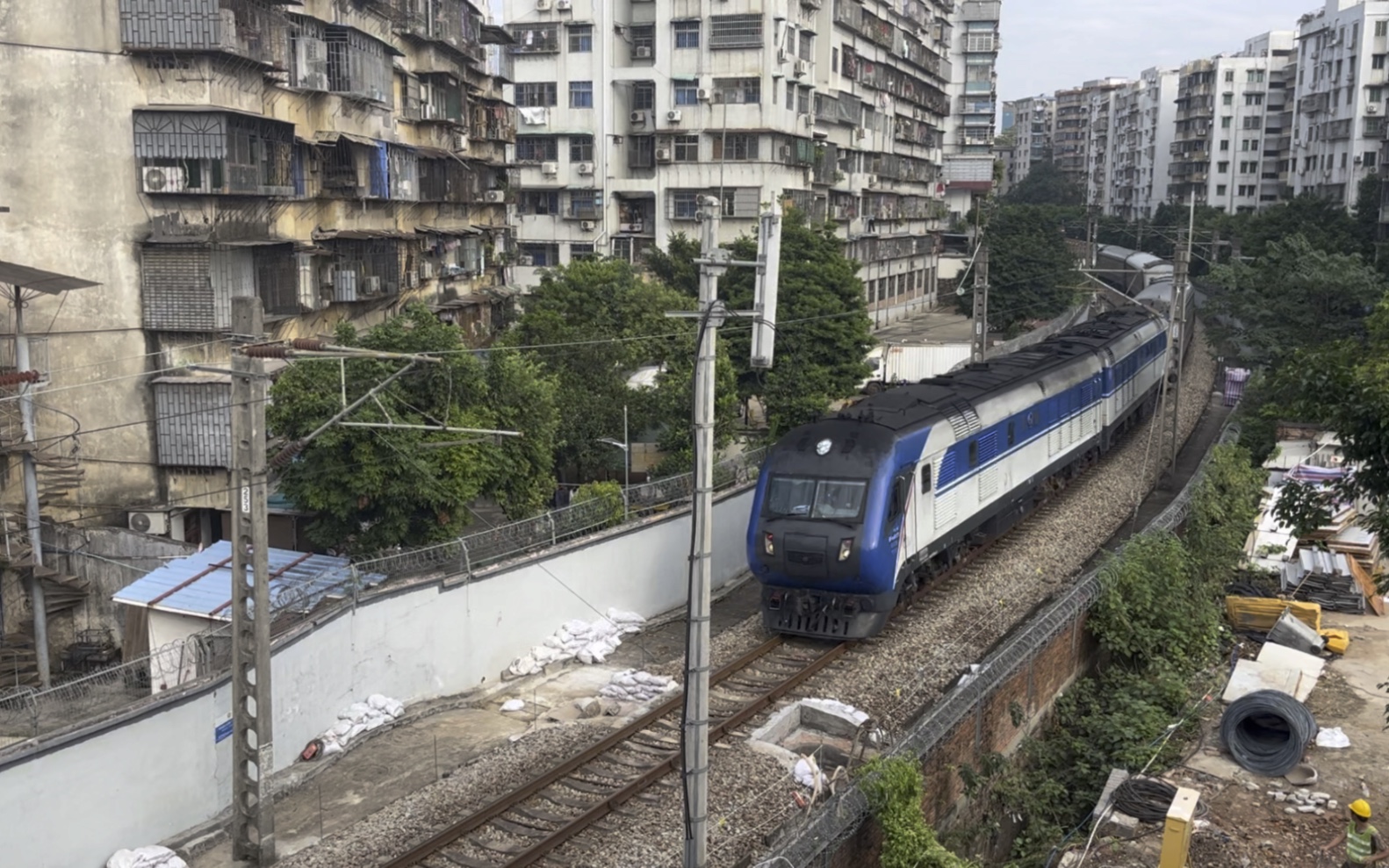 【中国铁路】k514(上海南-海口)本务广广df11g-0171 0165通过京广线k