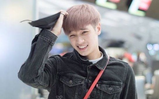 【泰国明星】小gun直播oab画面_哔哩哔哩 (゜-゜)つロ 干杯~-bilibili